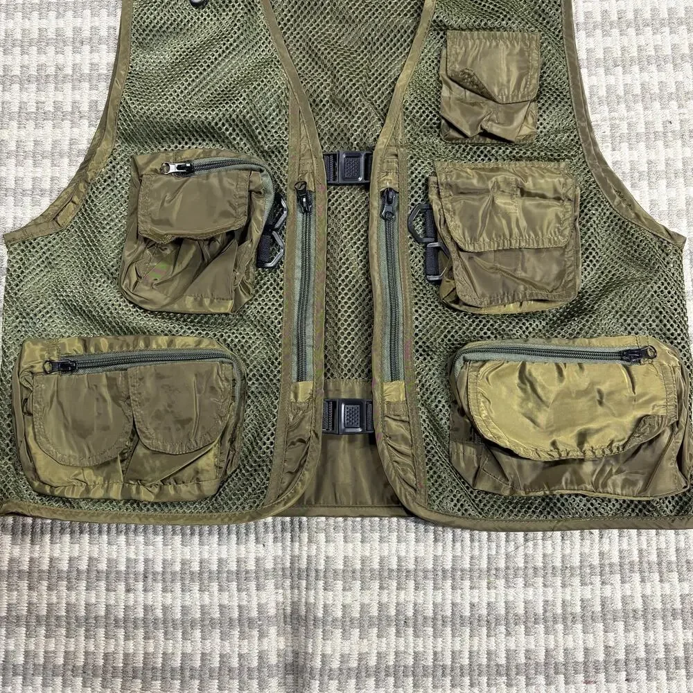 Reclaimed Vintage Men's Army Green Multi-Pocket Mesh Fishing Utility Vest Sz L